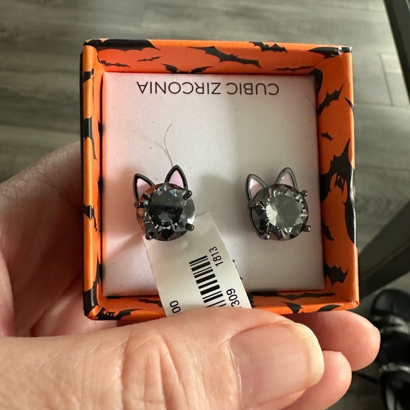 Kate spade free BJ cat earrings and other betsey Johnson. - Picture 3 of 12